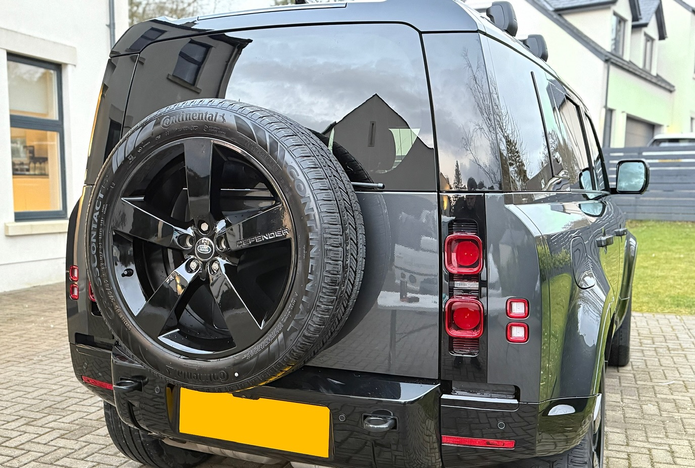 Back of silver Land Rover Defender in Edinburgh