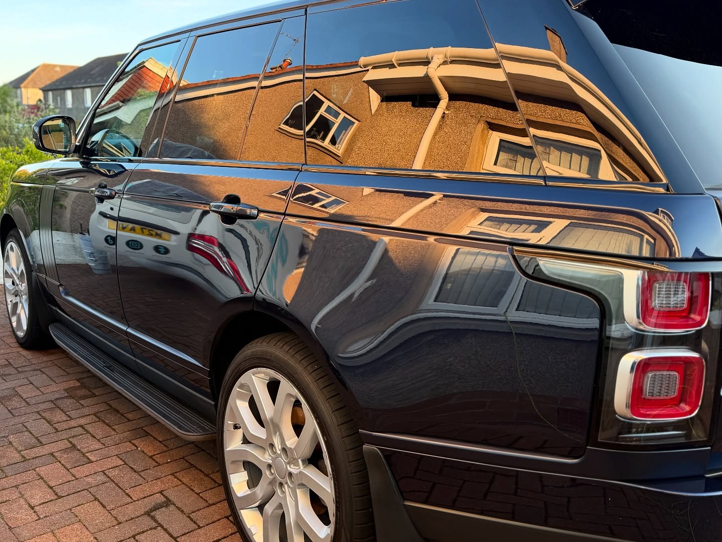 Ceramic coating on Ranger Rover in Edinburgh